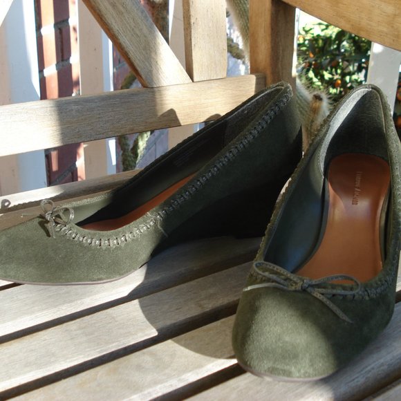 ETIENNE AIGNER == Loden Green Suede Leather Wedges Sz. 10/ Box - Picture 3 of 13